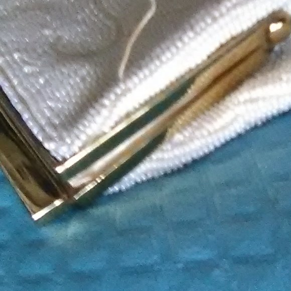 Beaded Clutch - Picture 3 of 4